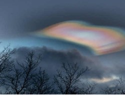 Μαργαρώδη σύννεφο εμφανίστηκε στον Ουρανό της Σουηδίας.